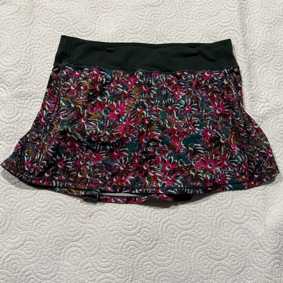 lululemon athletica Floral Multi Skirt - Picture 6 of 14